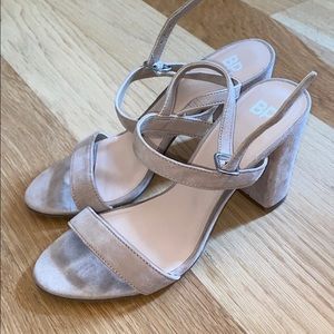 BP size 7.5 nude heels
